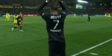 世体：巴萨内部认为凯恩很乐意来到西甲，莱万是一个很好先例（世体：巴萨内部称凯恩愿赴西甲，莱万加盟堪作成功范例）